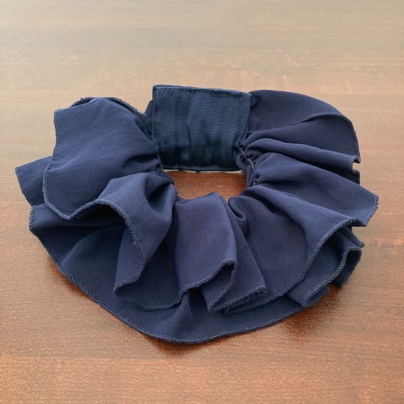 NWOT Elegant Scrunchies-Ponytail Holders-Hair Ties - Set of 3 - Picture 4 of 11